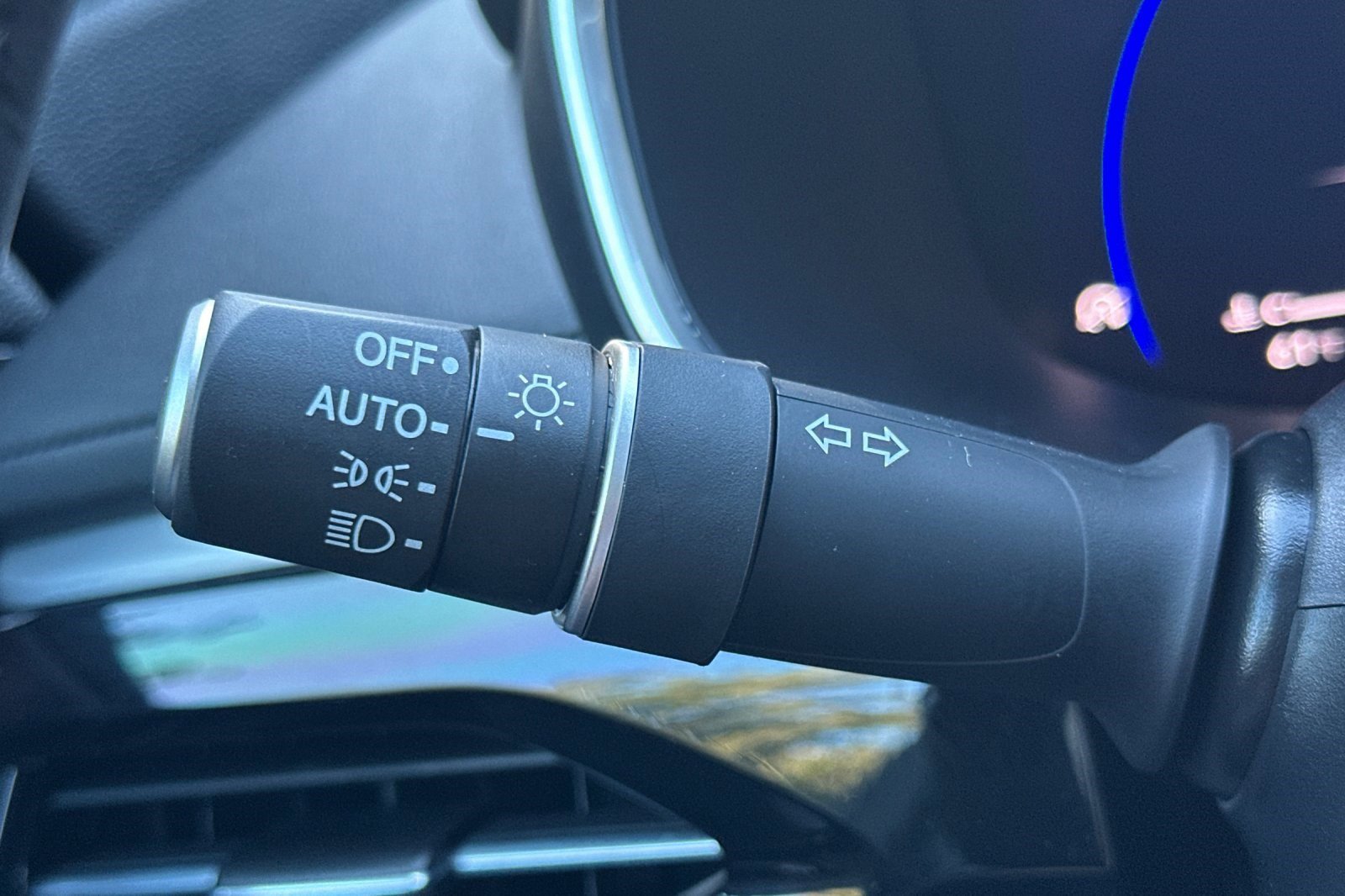 Certified 2025 Acura MDX FWD w/ Technology Package image 33