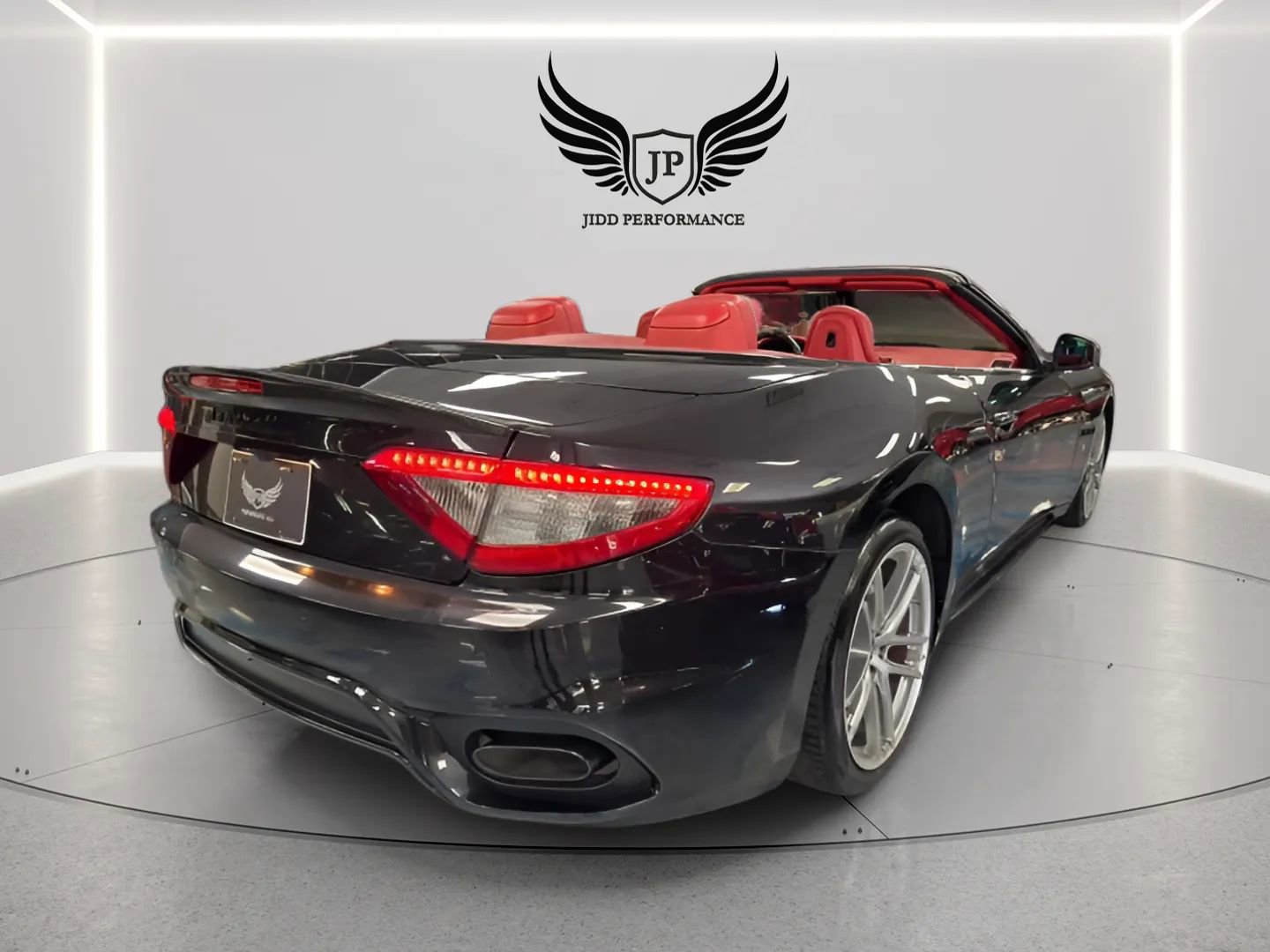 Used 2019 Maserati GranTurismo Sport RWD image 14