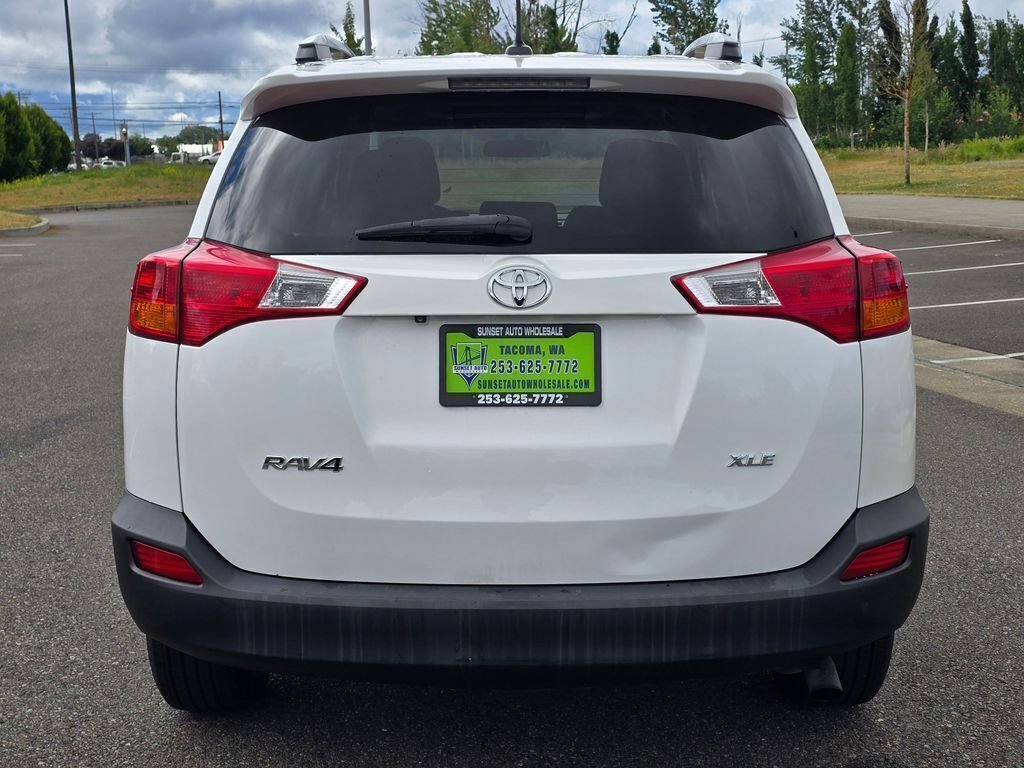 Used 2015 Toyota RAV4 XLE FWD image 4