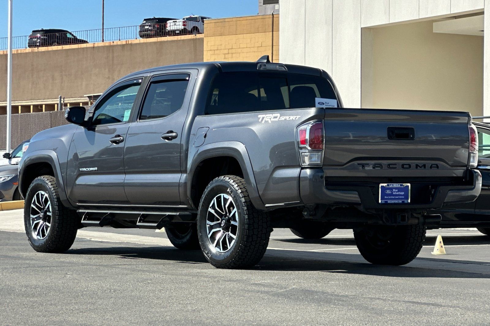 Used 2021 Toyota Tacoma TRD Sport w/ Technology Package image 5