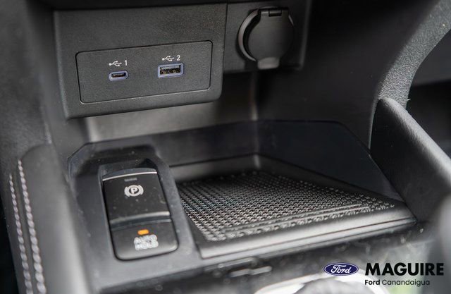 Used 2024 Nissan Kicks SV image 25