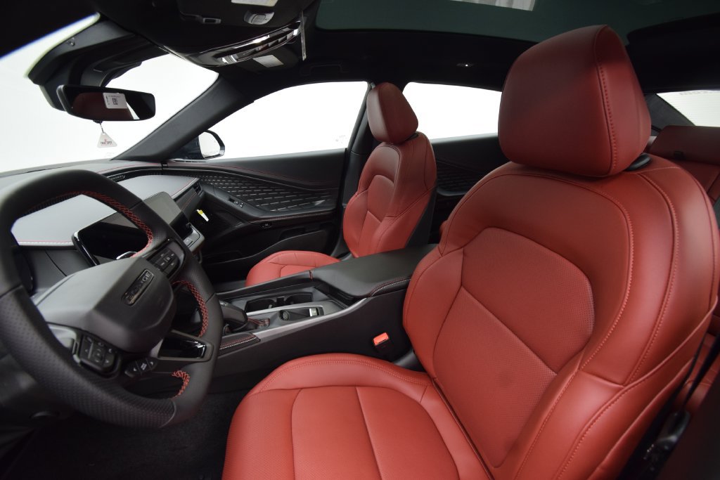 New 2026 Dodge Charger R/T AWD/4WD image 32