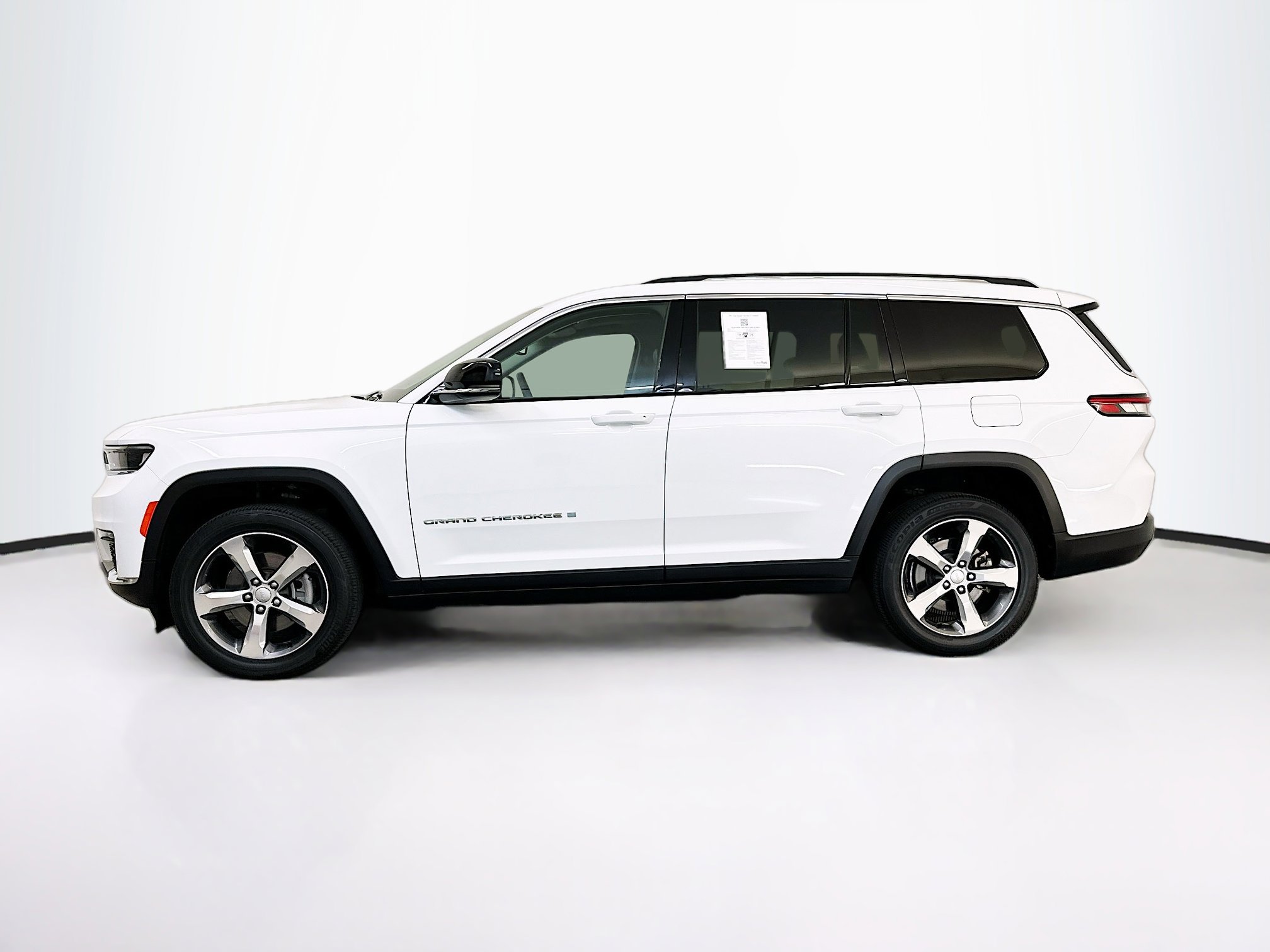 Used 2021 Jeep Grand Cherokee L Limited image 4