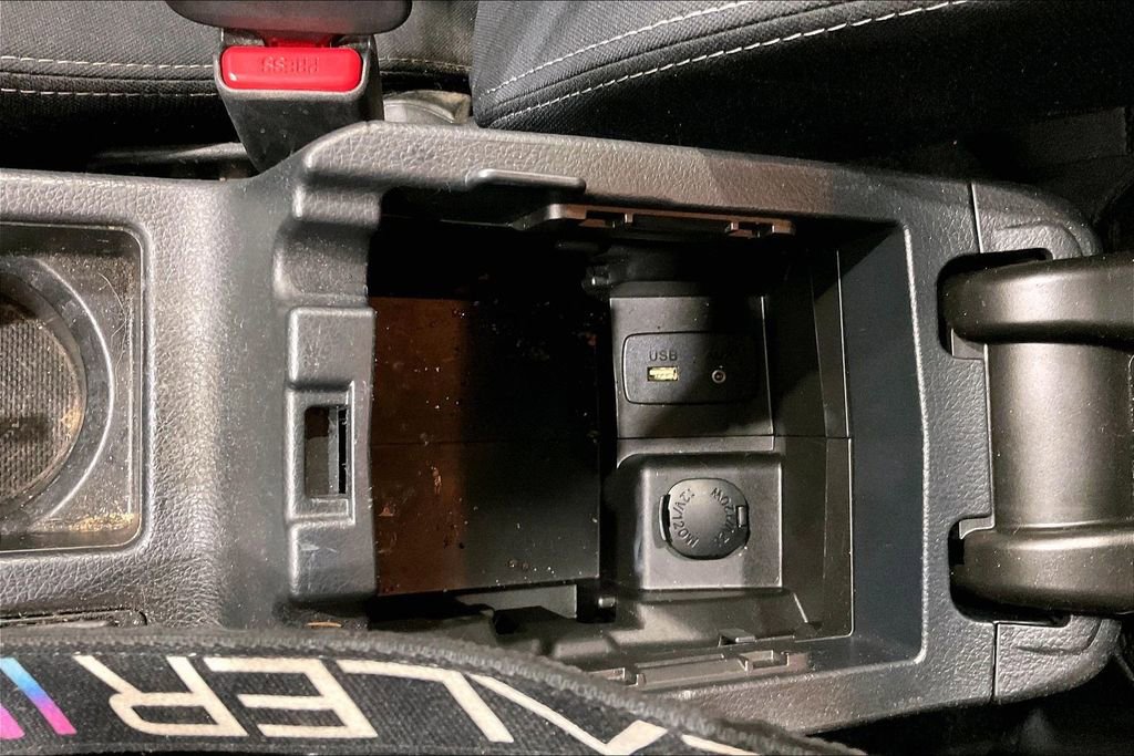 Used 2015 Subaru Crosstrek 2.0i Premium w/ Moonroof Package image 30