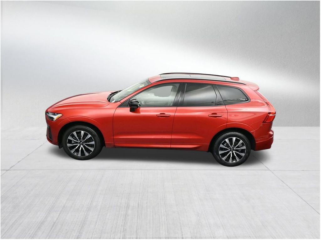 Used 2024 Volvo XC60 B5 Core AWD/4WD image 15