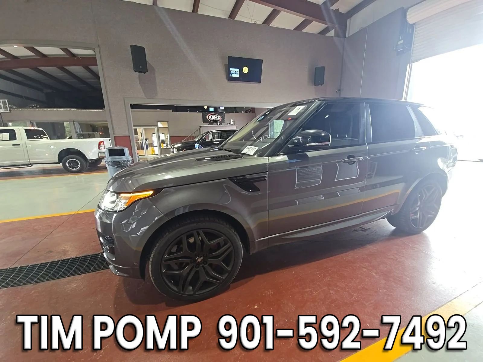 Used 2017 Land Rover Range Rover Sport HSE Dynamic image 1