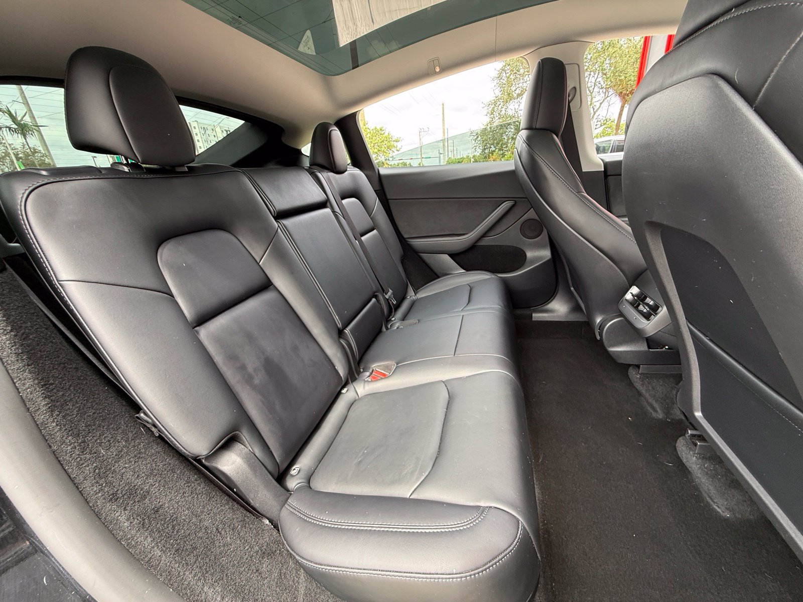 Used 2023 Tesla Model Y Performance AWD/4WD image 21