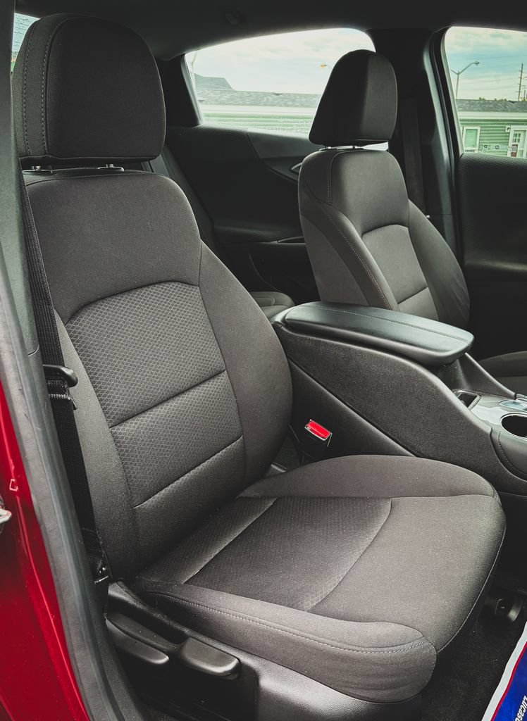 Used 2018 Chevrolet Malibu LT FWD image 21