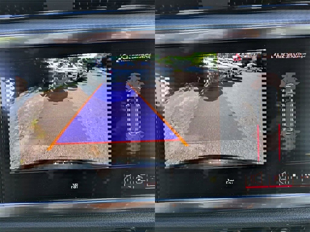 New 2025 Audi Q3 2.0T Premium image 25