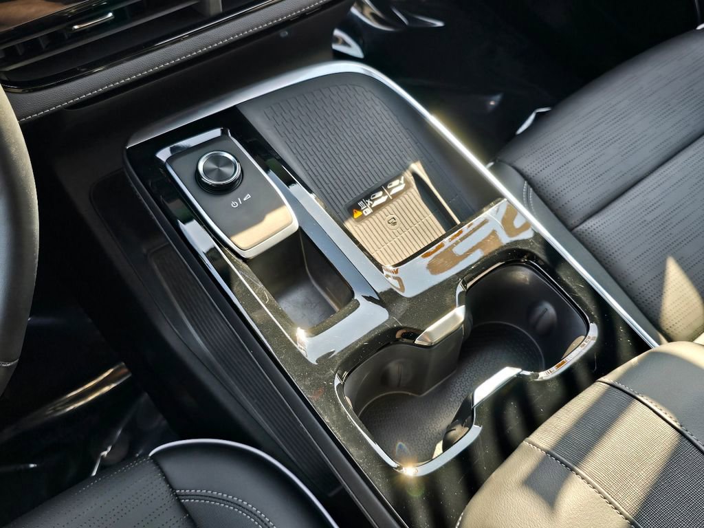 Certified 2025 Buick Enclave Sport Touring image 24