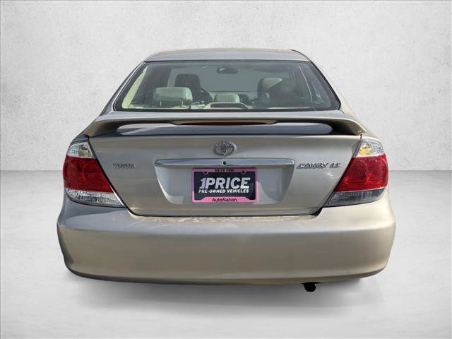 Used 2005 Toyota Camry LE FWD video 4