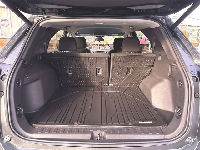 Used 2021 Chevrolet Equinox LT image 24