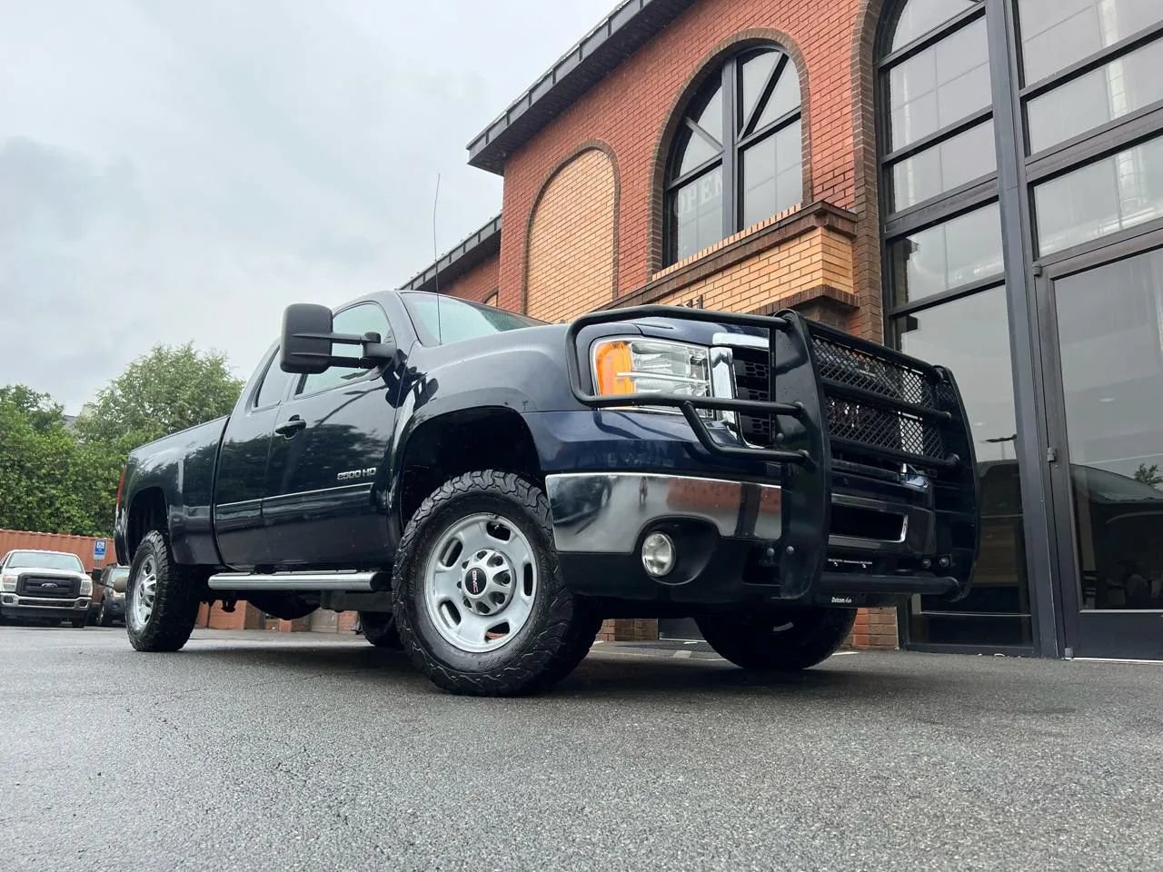 Used 2011 GMC Sierra 2500 SLT AWD/4WD image 16