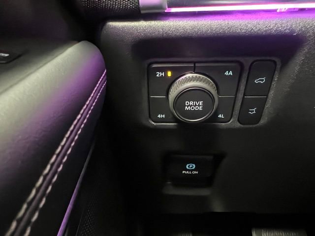 Used 2025 Ford Expedition Max Platinum AWD/4WD image 28