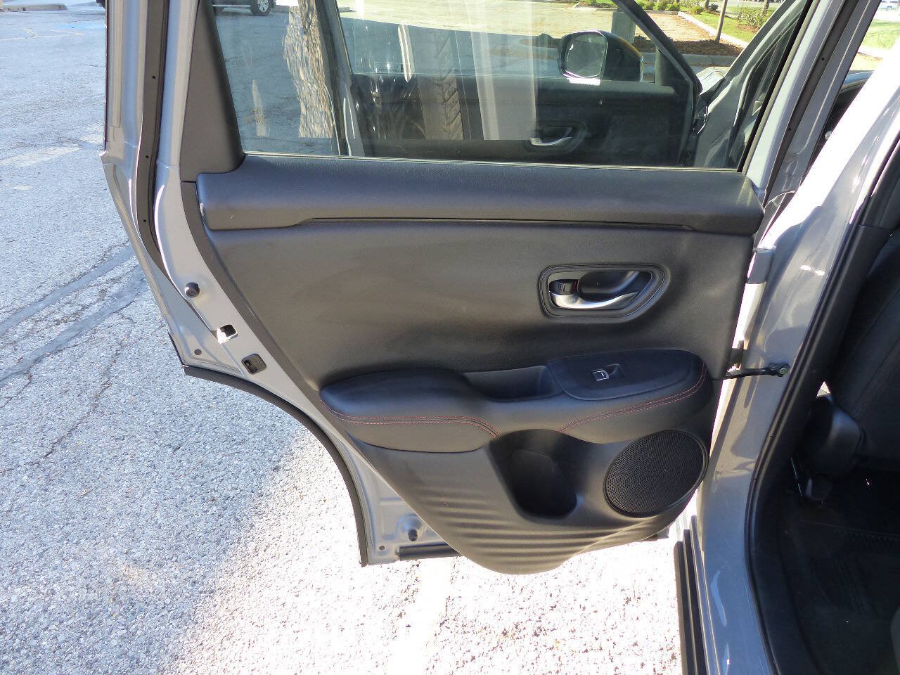 Used 2025 Honda HR-V Sport image 32