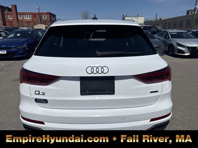 Used 2025 Audi Q3 2.0T Premium AWD/4WD image 4