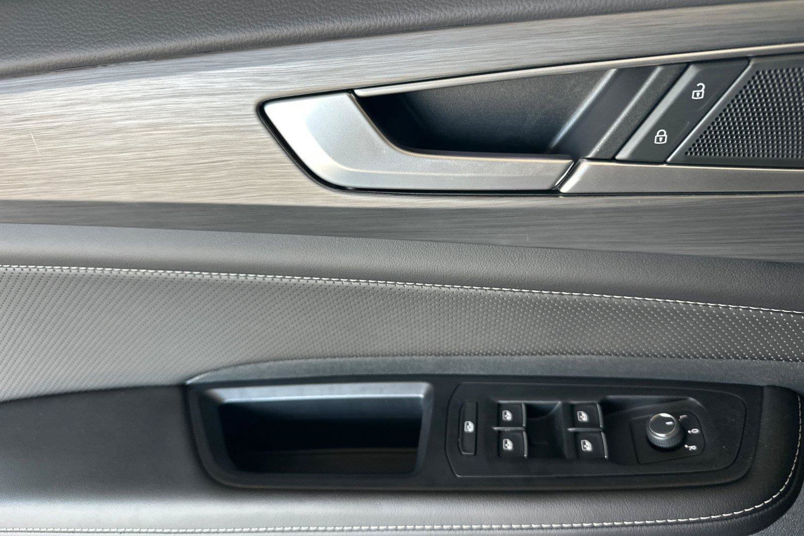 New 2026 Volkswagen Atlas Cross Sport SE FWD image 10