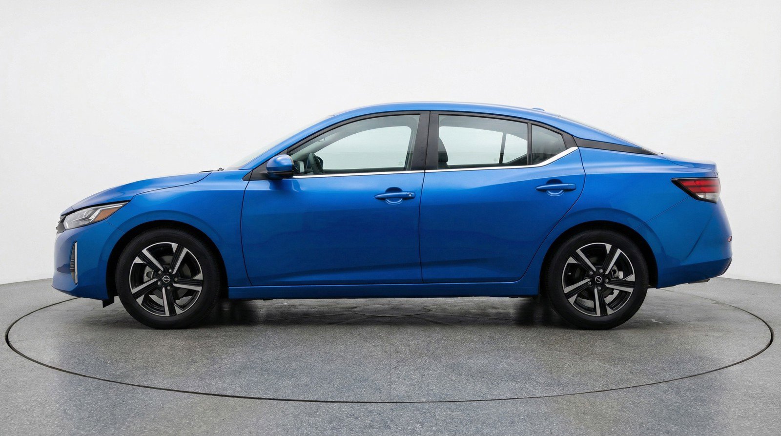 Used 2025 Nissan Sentra SV FWD image 5