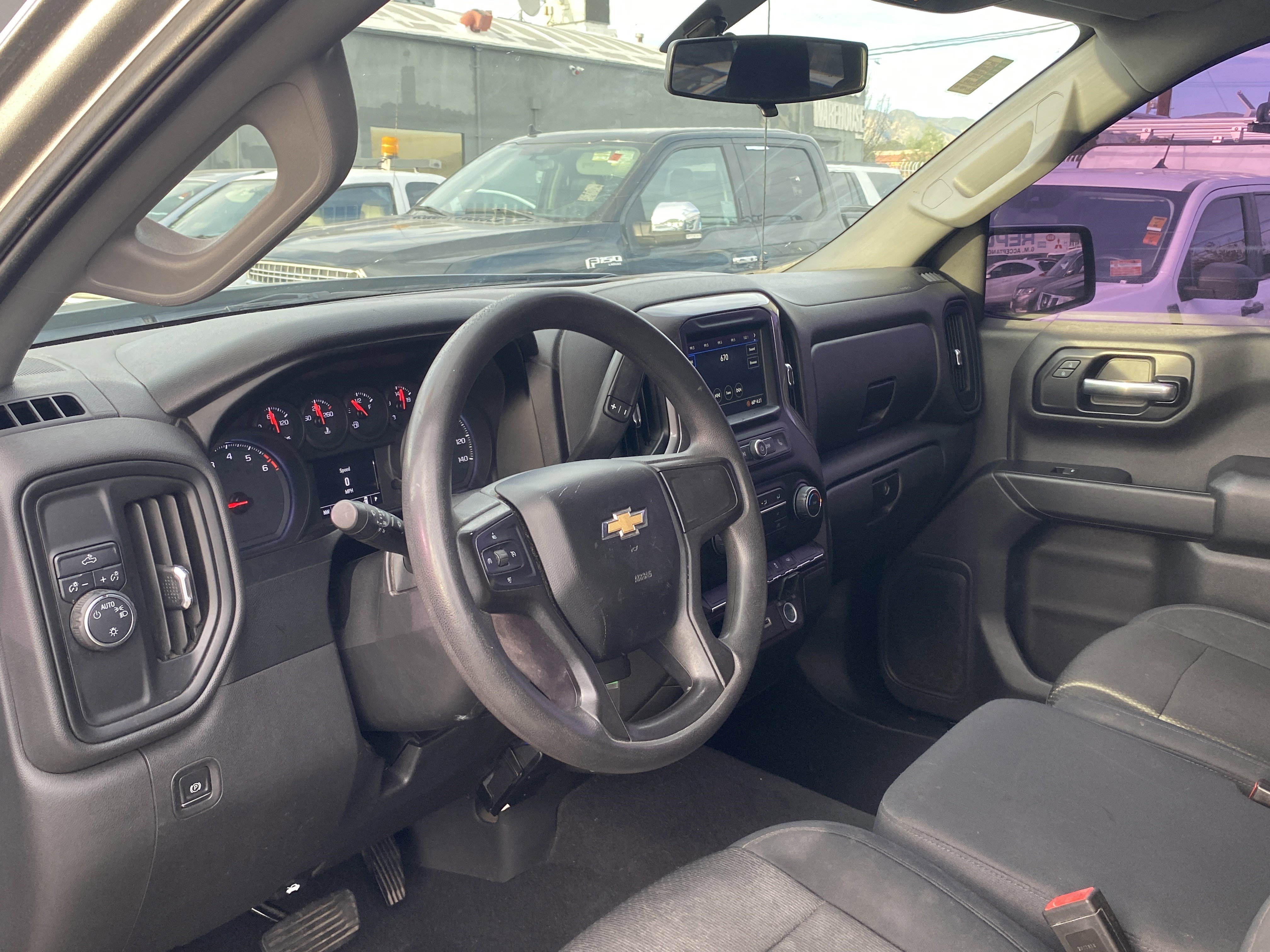 Used 2019 Chevrolet Silverado 1500 Custom w/ Custom Value Package image 13