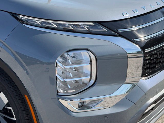 New 2026 Mitsubishi Outlander SE FWD image 9