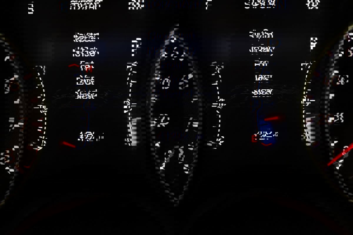 Used 2018 Jeep Compass Trailhawk w/ Safe & Security Group image 35