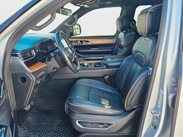 Used 2022 Jeep Grand Wagoneer Series III w/ Rear Seat Video Group 1 image 18