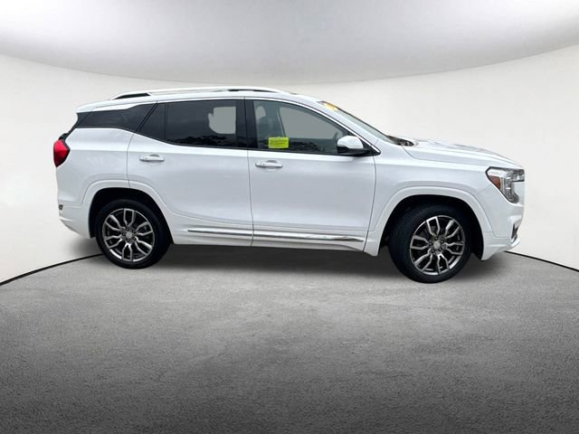 Used 2023 GMC Terrain Denali image 14