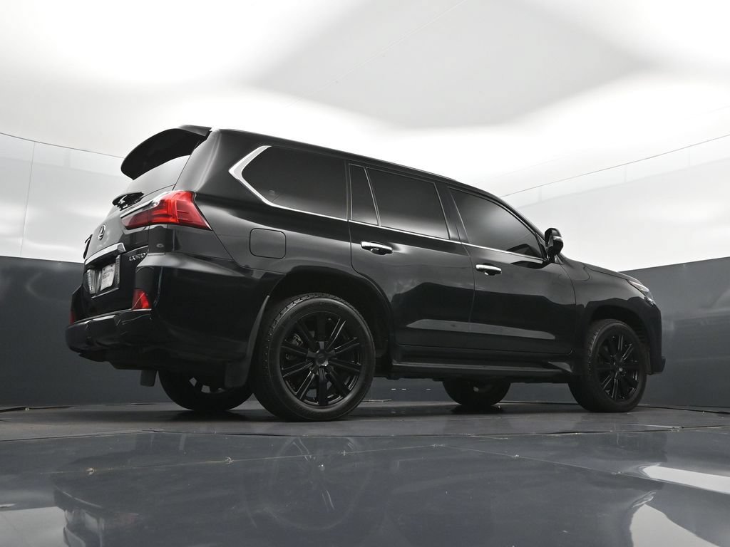 Used 2017 Lexus LX 570 4WD image 44