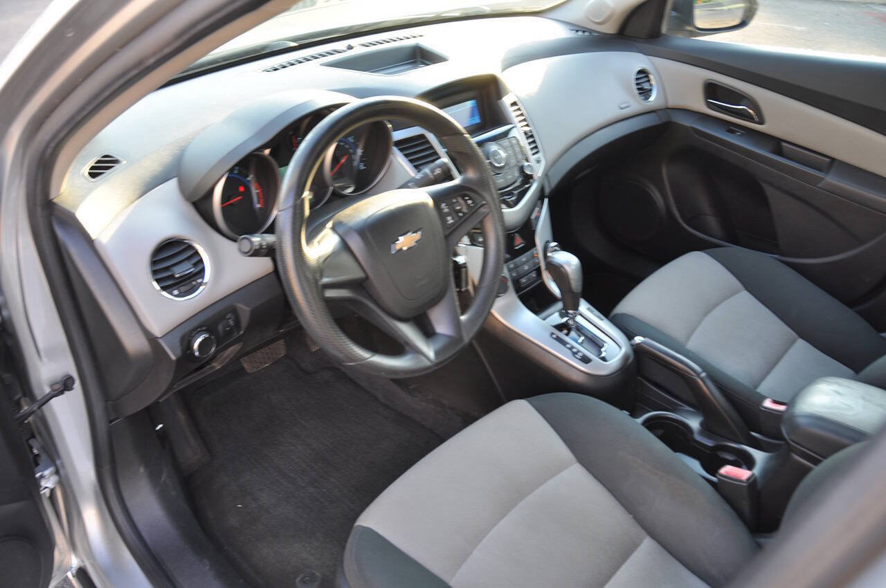 Used 2012 Chevrolet Cruze LS w/ Connectivity Package FWD image 24
