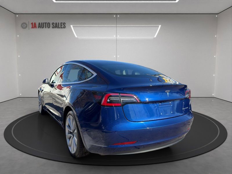Used 2018 Tesla Model 3 Long Range AWD/4WD image 3