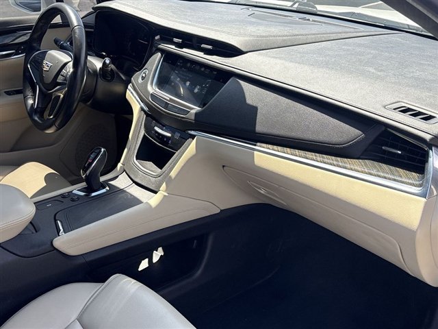 Used 2019 Cadillac XT5 FWD image 28