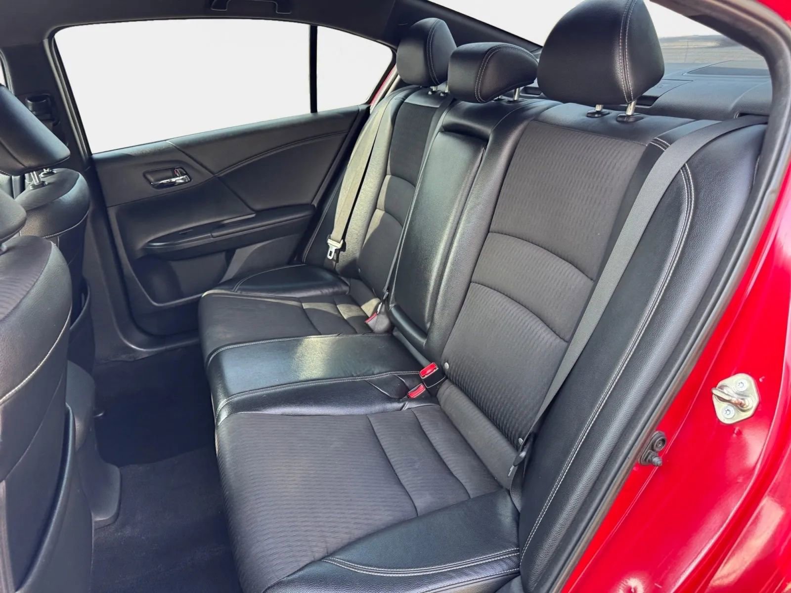 Used 2016 Honda Accord Sport image 11