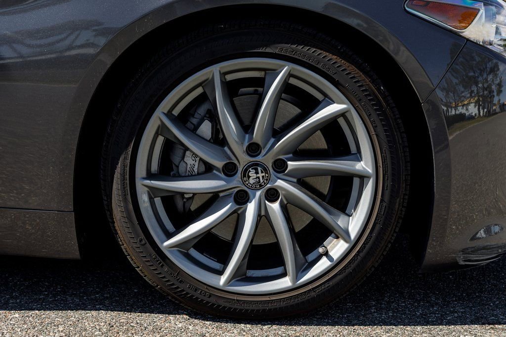 Used 2022 Alfa Romeo Giulia Sprint image 11