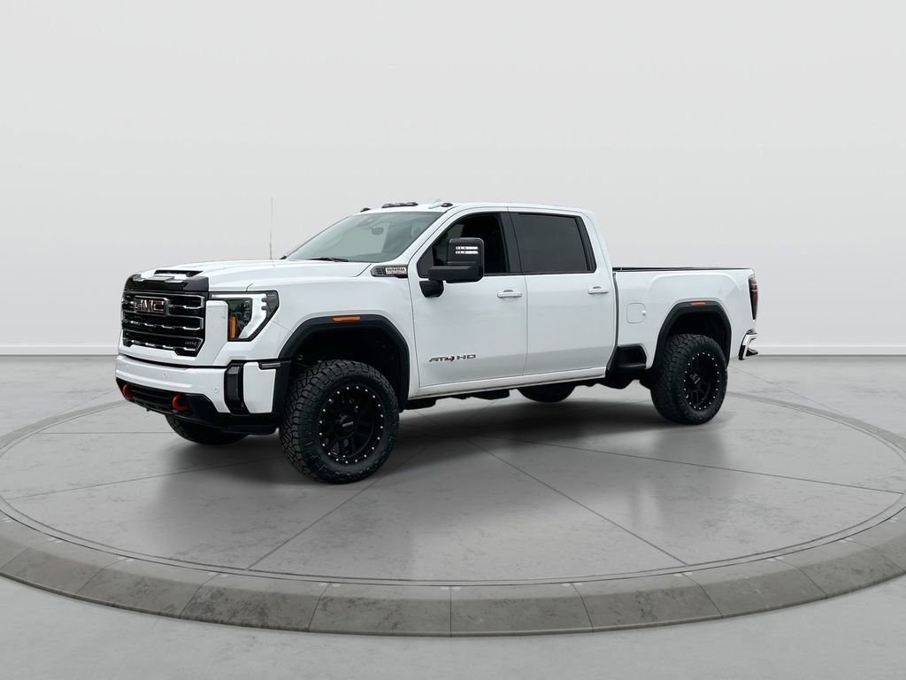 Used 2024 GMC Sierra 2500 AT4 w/ Technology Package AWD/4WD image 4