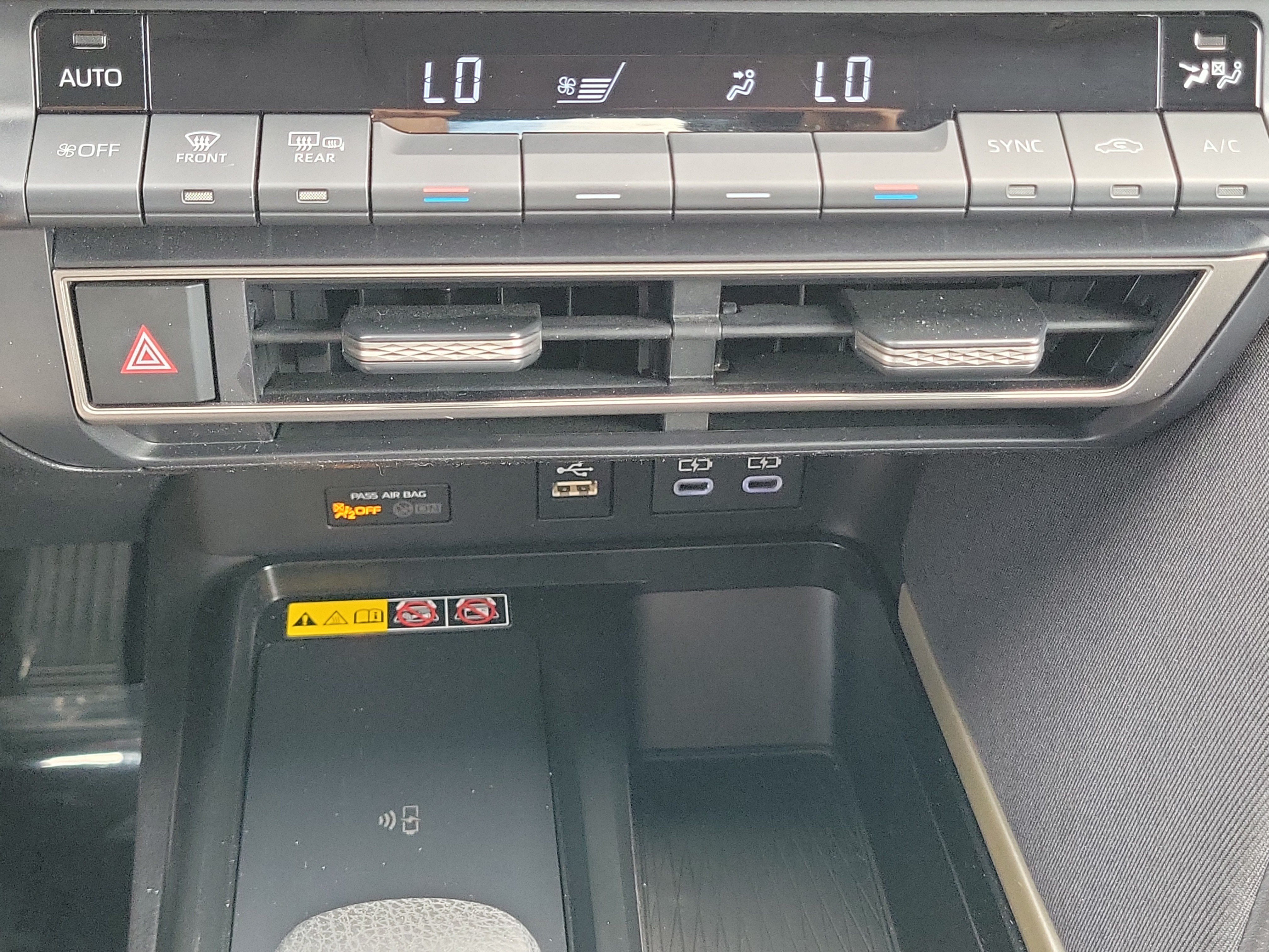 Used 2025 Toyota Camry LE FWD image 21