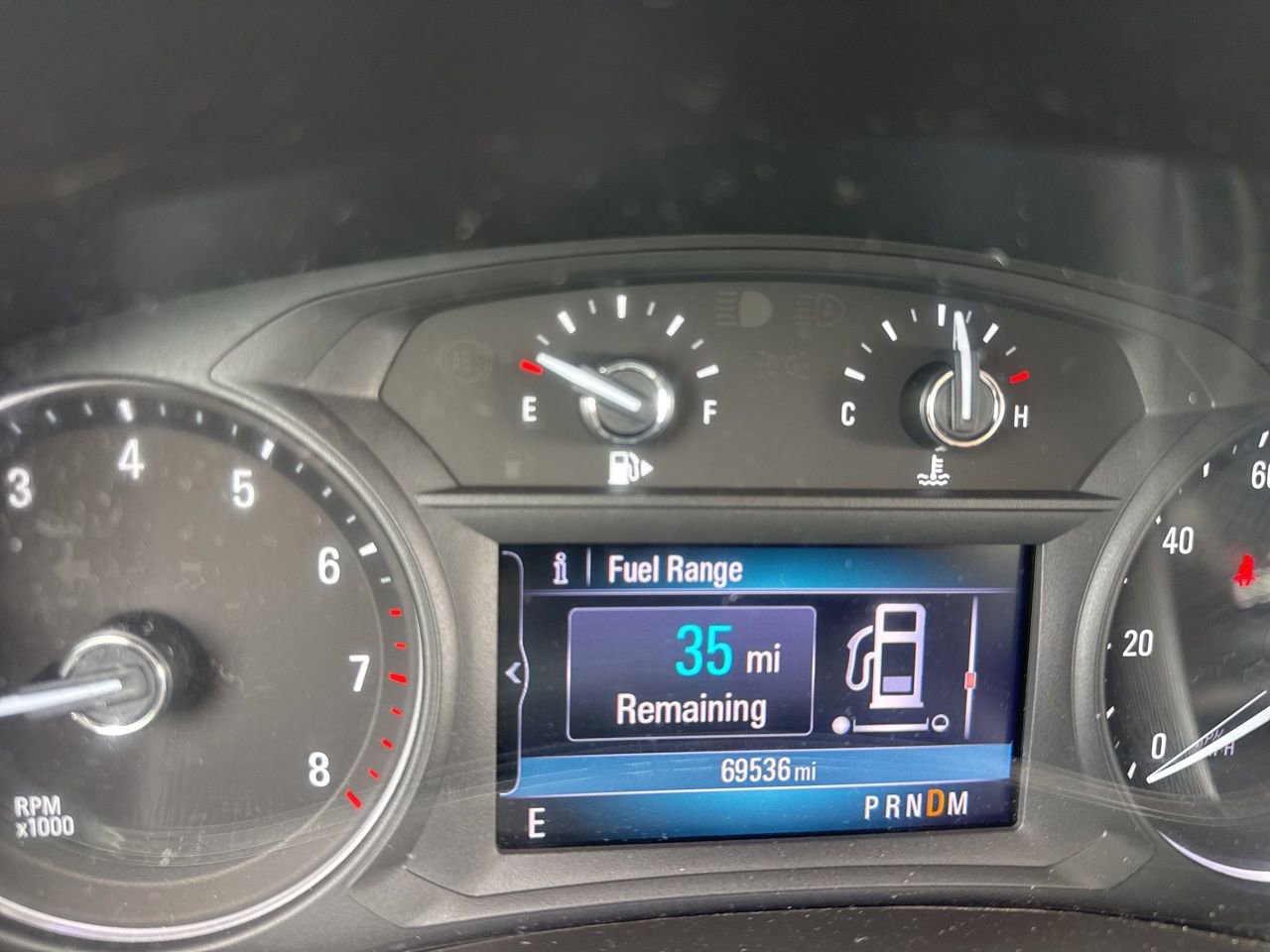 Used 2022 Buick Encore Preferred image 40