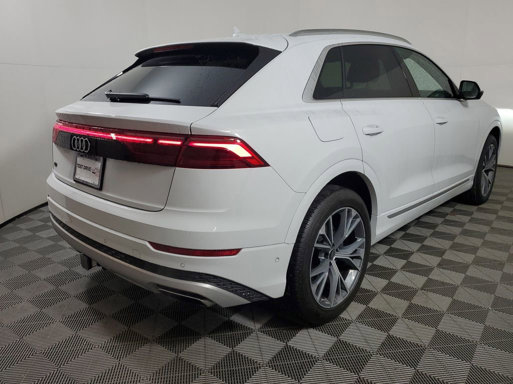Used 2025 Audi Q8 Premium Plus AWD/4WD image 6