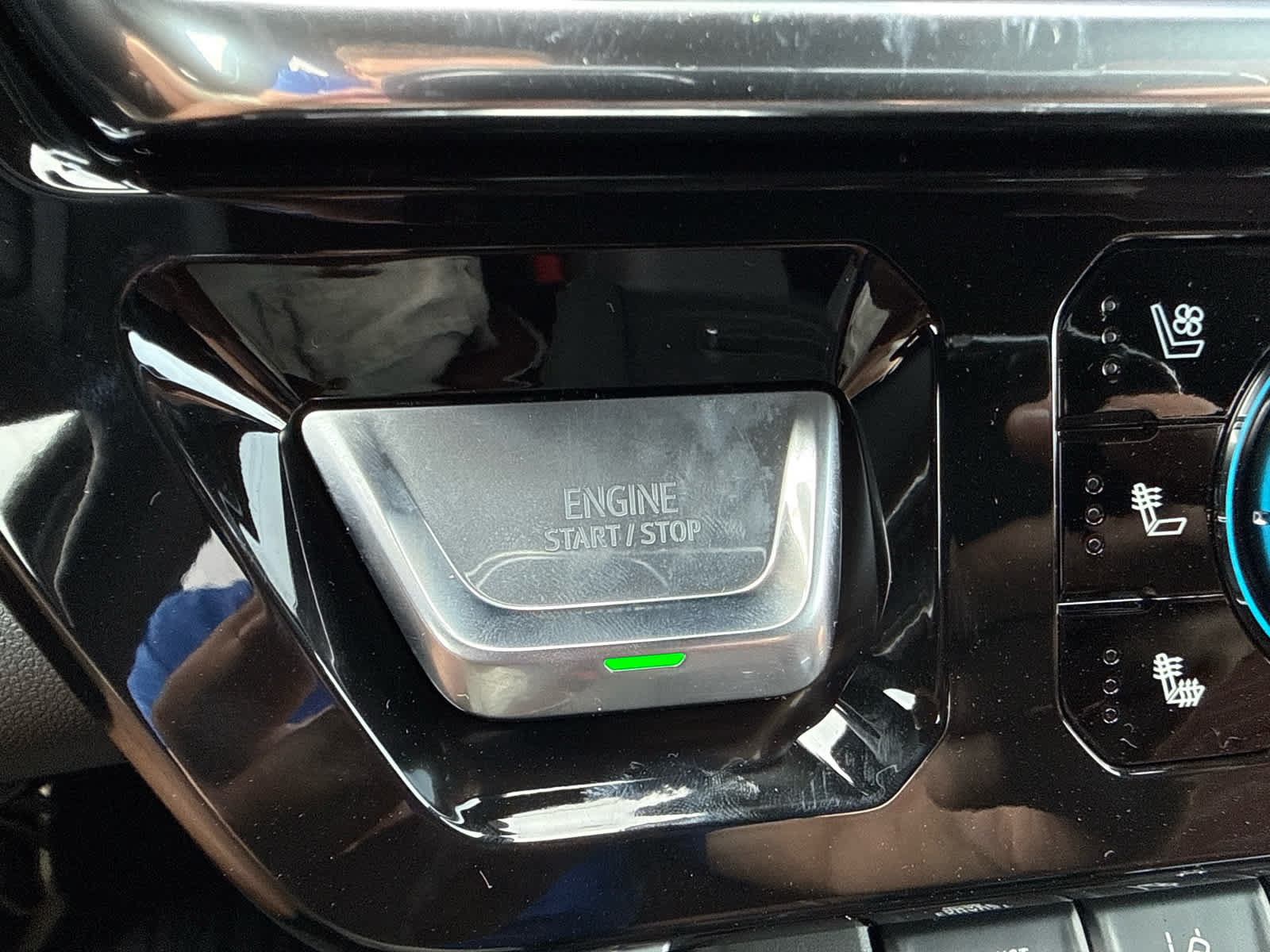 New 2026 GMC Sierra 3500 Denali Ultimate AWD/4WD image 20