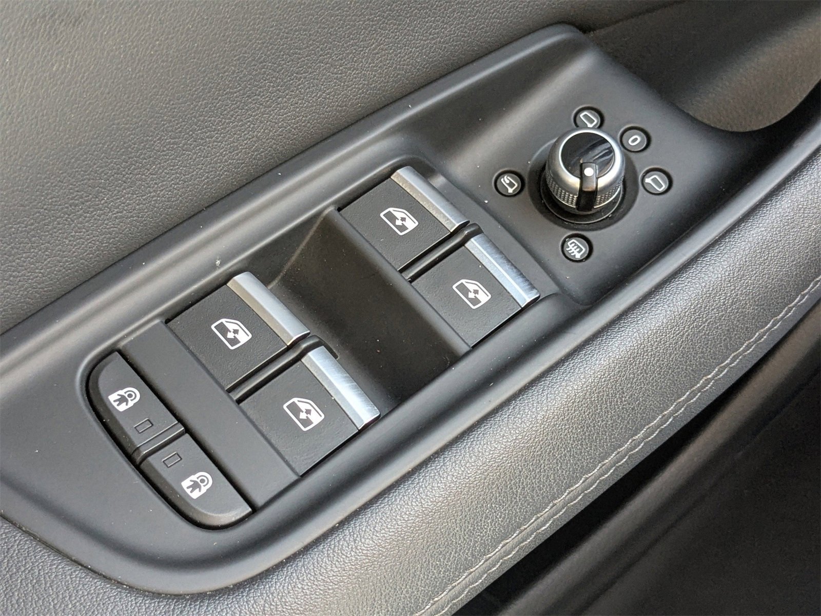 Used 2024 Audi Q7 2.0T Premium Plus image 26