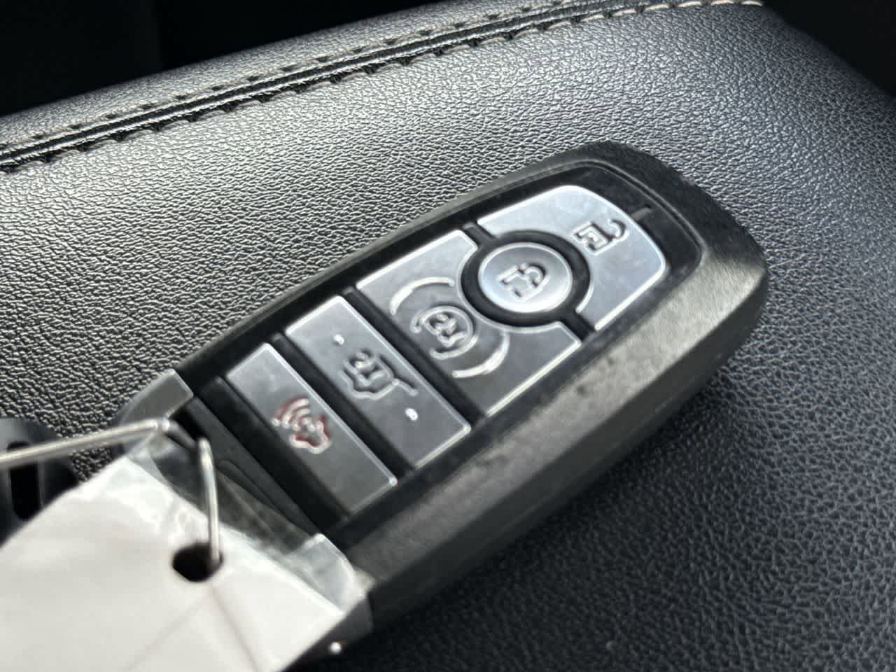 Used 2024 Ford Edge Titanium AWD/4WD image 28