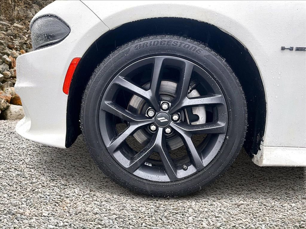 Used 2022 Dodge Charger R/T w/ Blacktop Package image 8