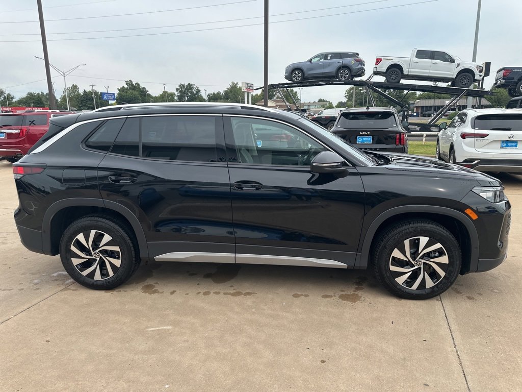 New 2025 Volkswagen Tiguan S image 6