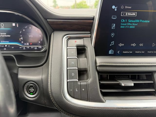 Used 2022 Chevrolet Suburban Premier AWD/4WD image 16