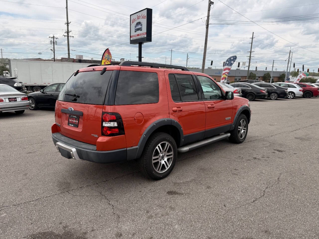 Used 2007 Ford Explorer XLT AWD/4WD image 6