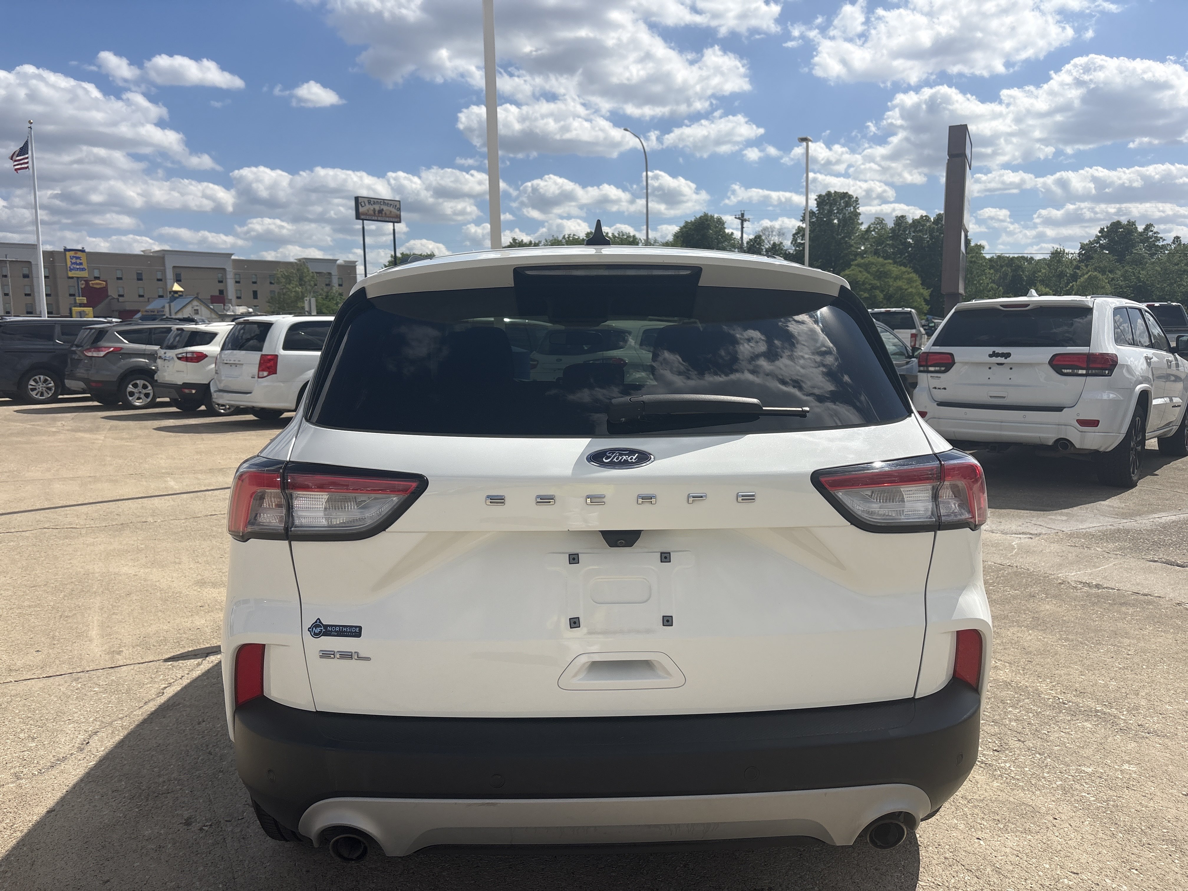 Used 2022 Ford Escape SEL FWD image 4