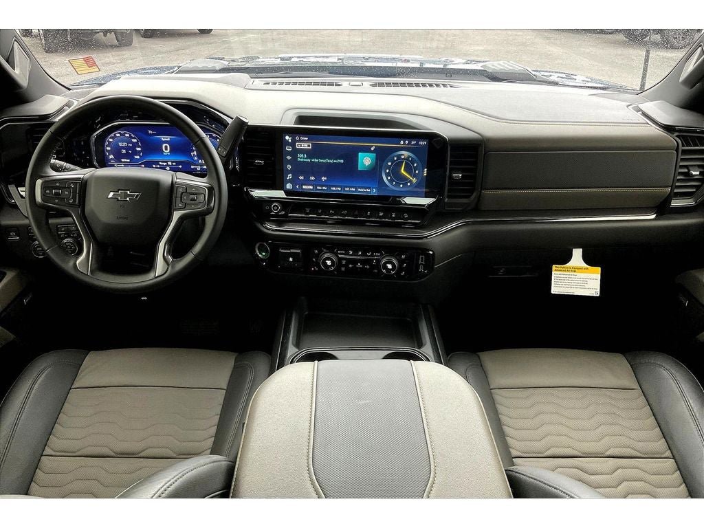 Used 2024 Chevrolet Silverado 2500 ZR2 w/ Technology Package AWD/4WD image 17