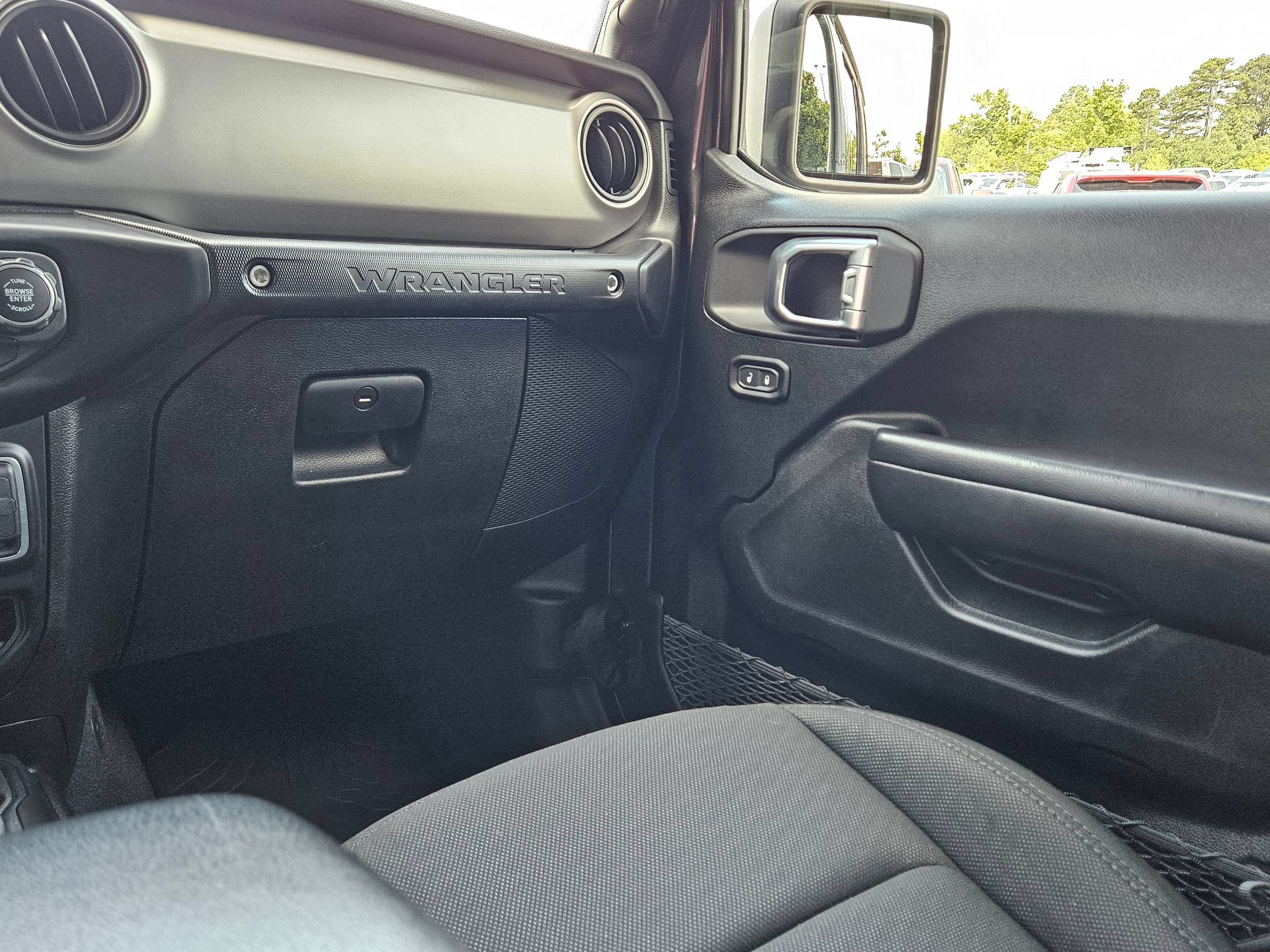 Used 2020 Jeep Wrangler Unlimited Sport S AWD/4WD image 11