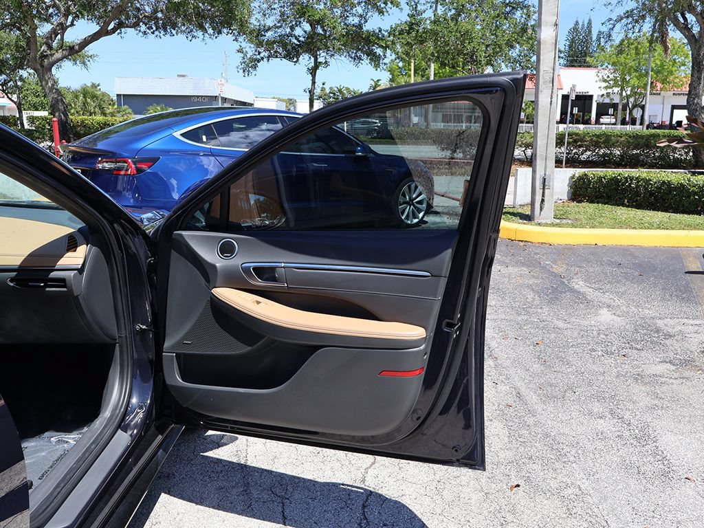 Used 2023 Hyundai Sonata Limited w/ Cargo Package FWD image 24