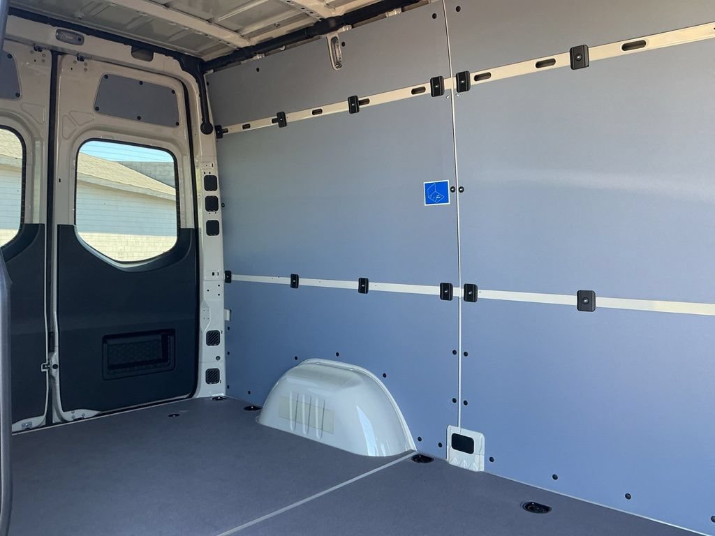 New 2026 Mercedes-Benz Sprinter 2500 image 21
