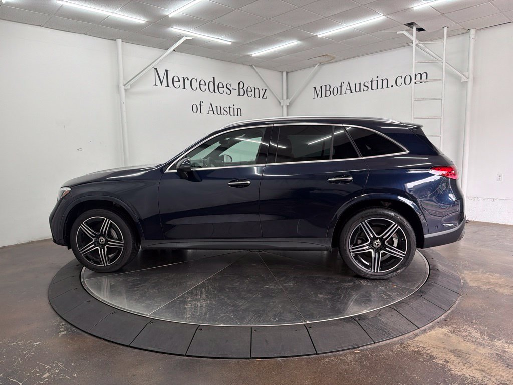 Used 2023 Mercedes-Benz GLC 300 4MATIC image 4